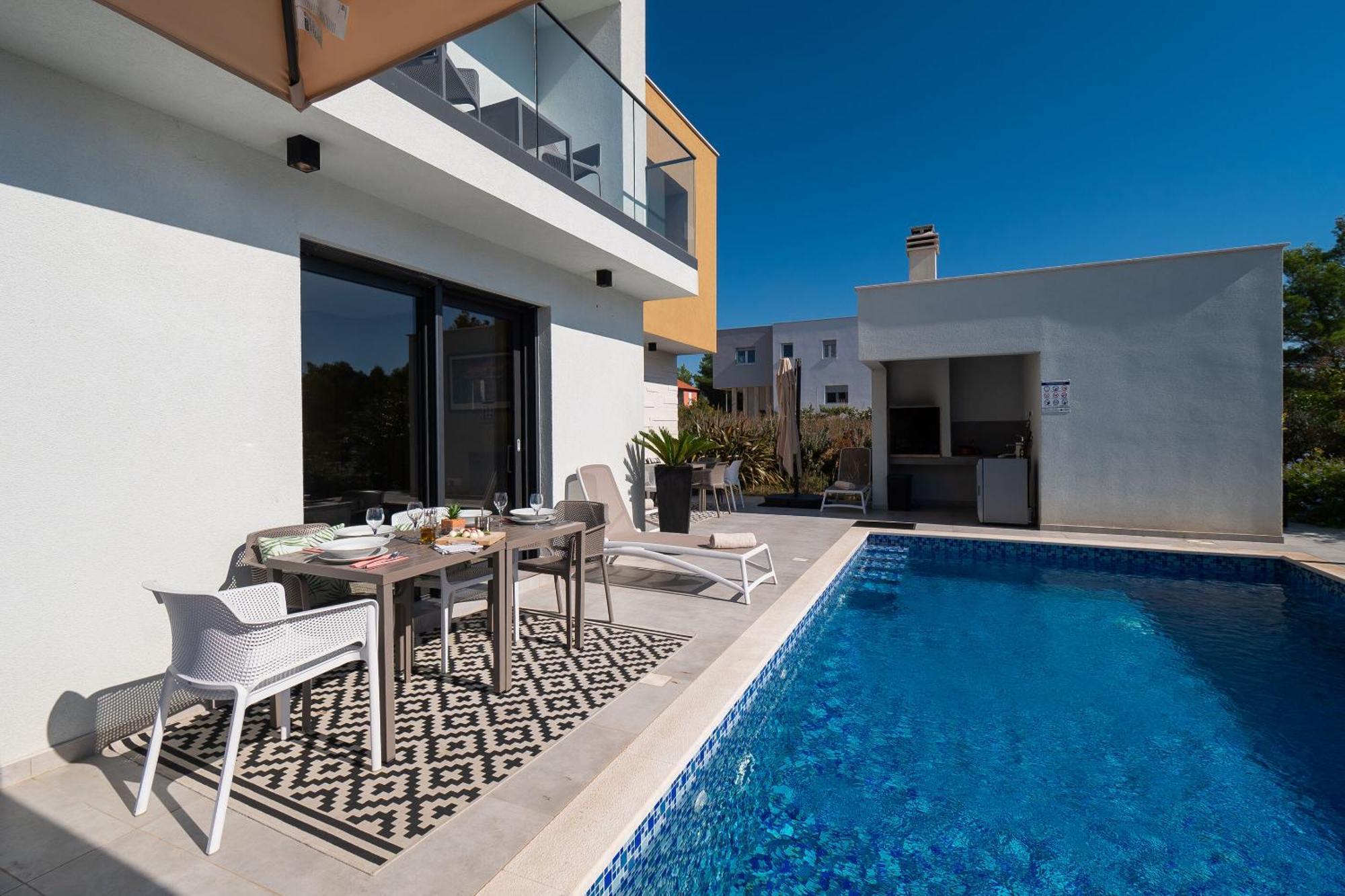 Apartments Villa Adriana II Срима Екстериор снимка