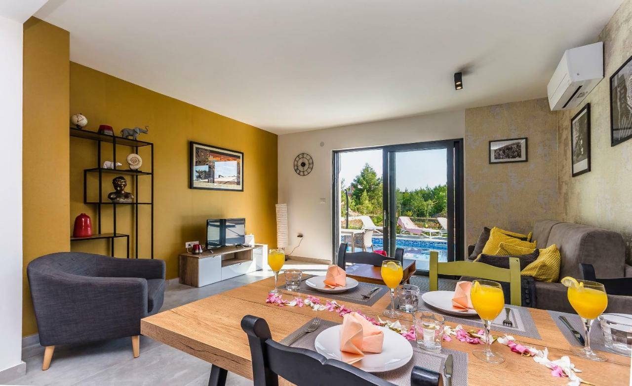 Apartments Villa Adriana II Срима Екстериор снимка