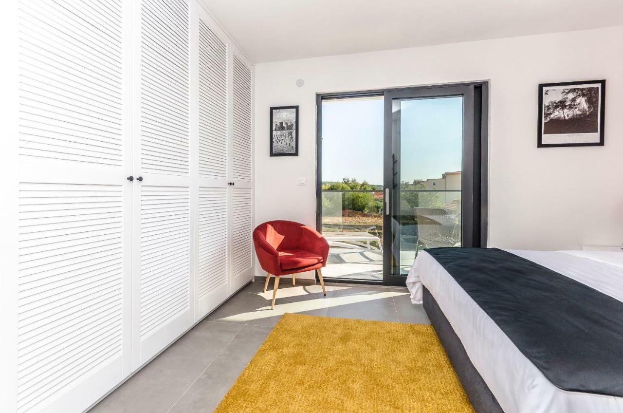 Apartments Villa Adriana II Срима Екстериор снимка