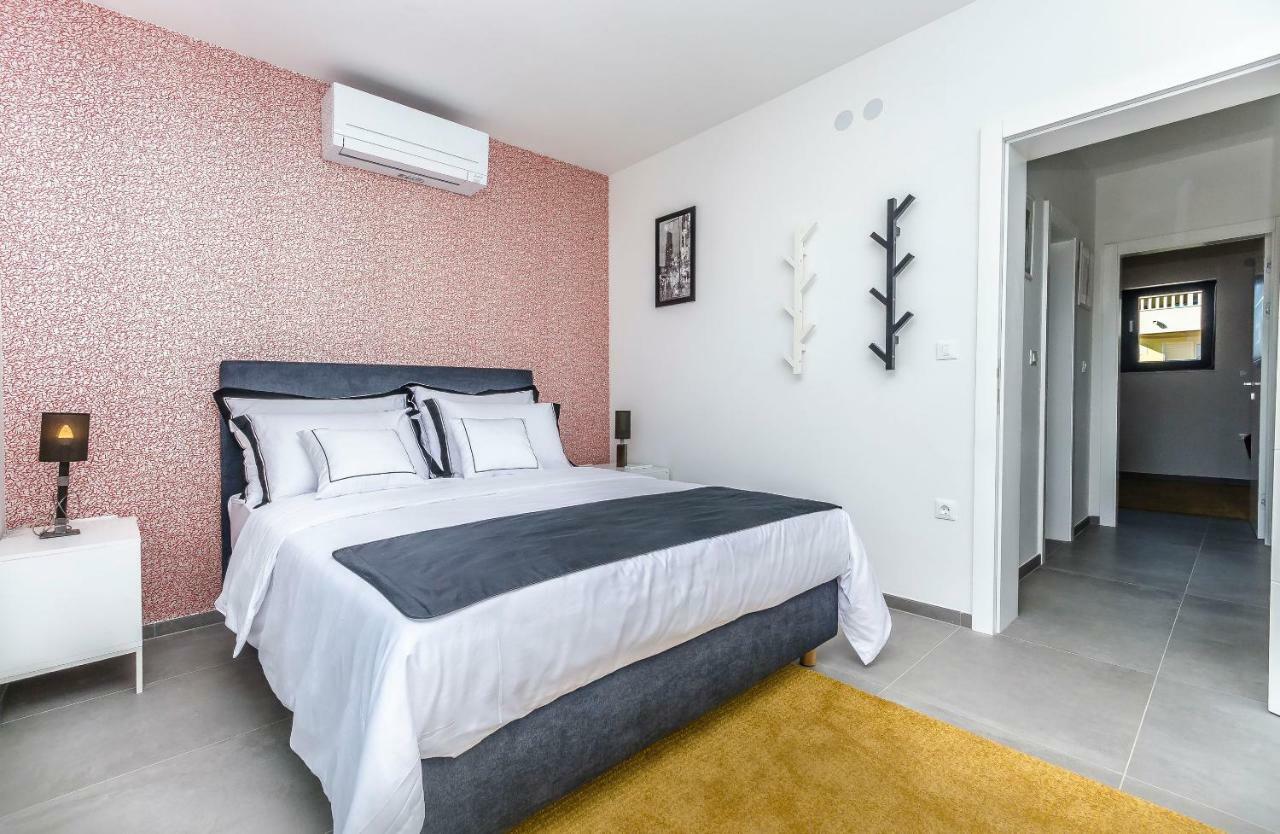 Apartments Villa Adriana II Срима Екстериор снимка