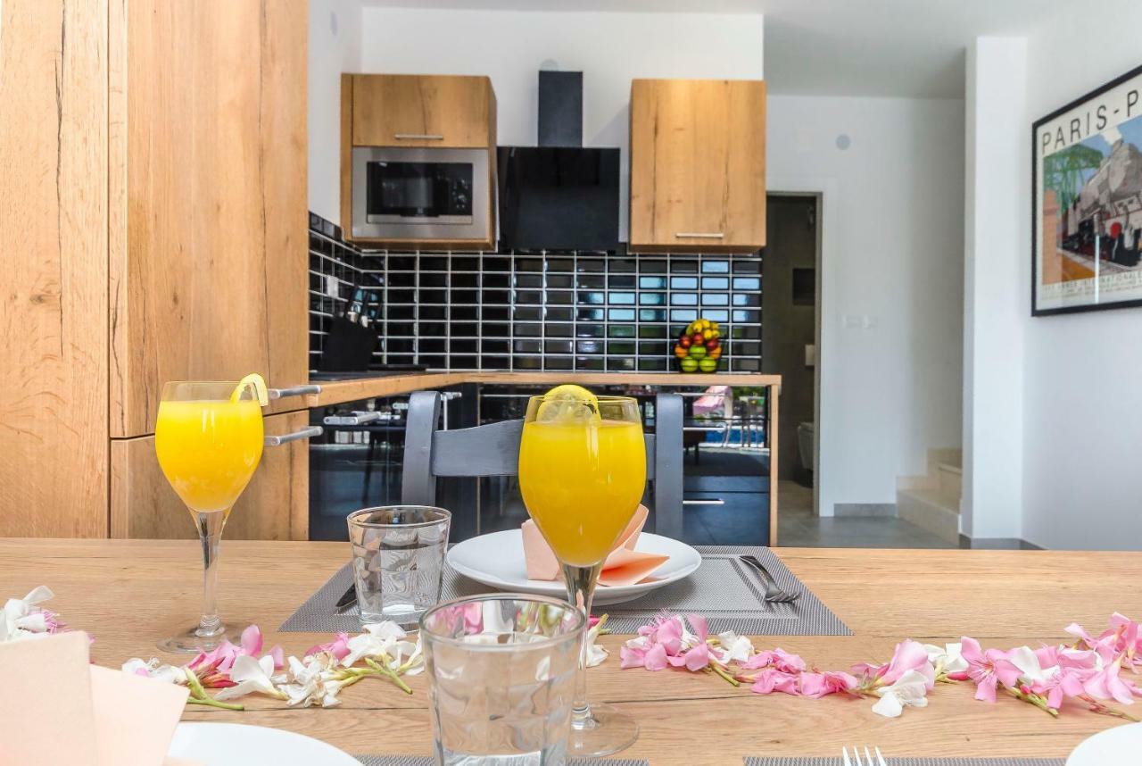 Apartments Villa Adriana II Срима Екстериор снимка