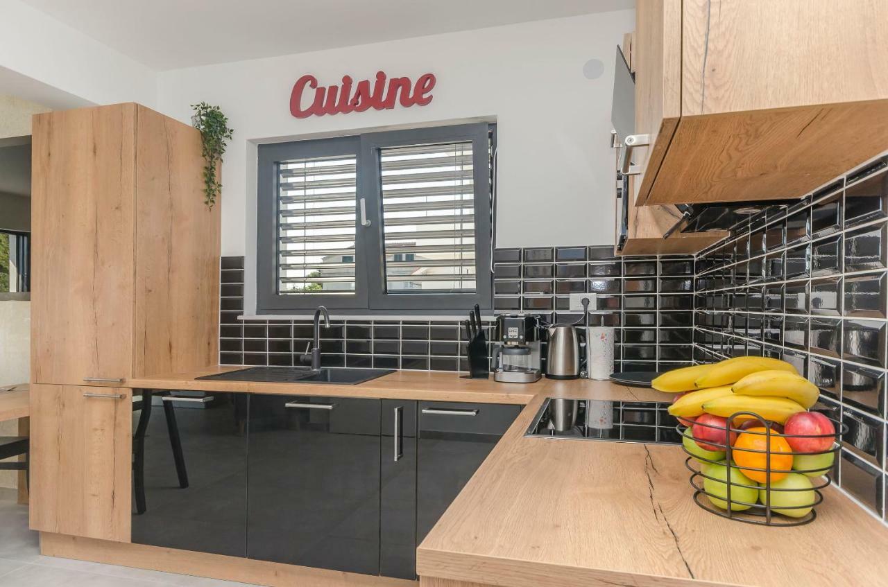 Apartments Villa Adriana II Срима Екстериор снимка