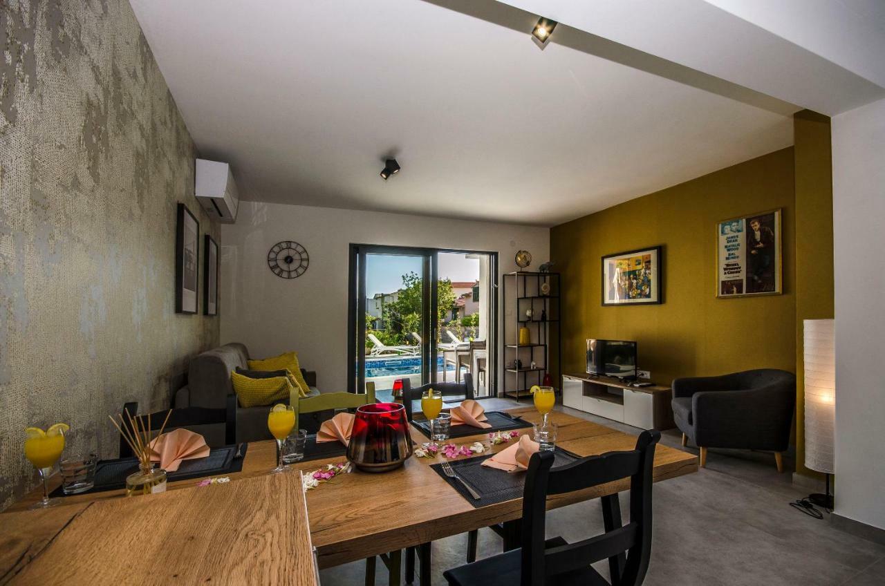Apartments Villa Adriana II Срима Екстериор снимка