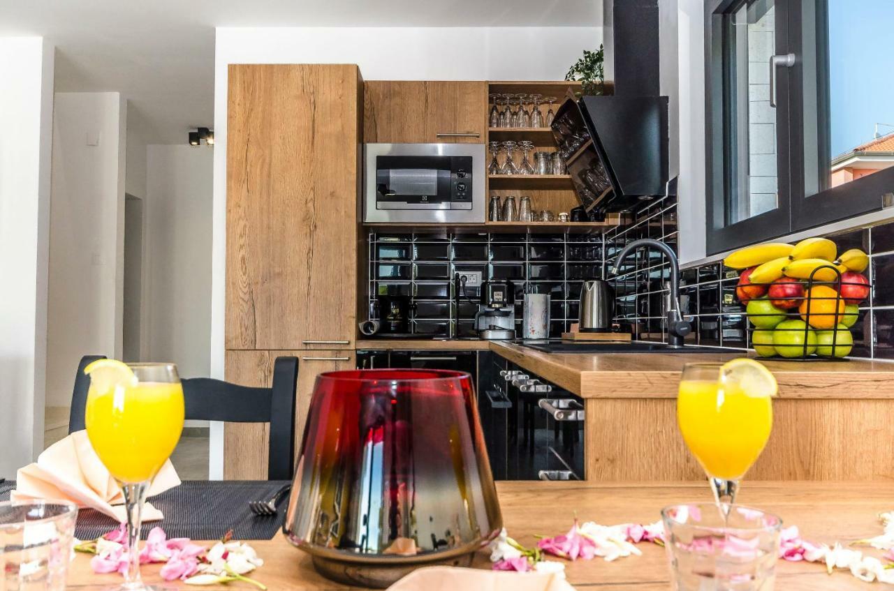 Apartments Villa Adriana II Срима Екстериор снимка