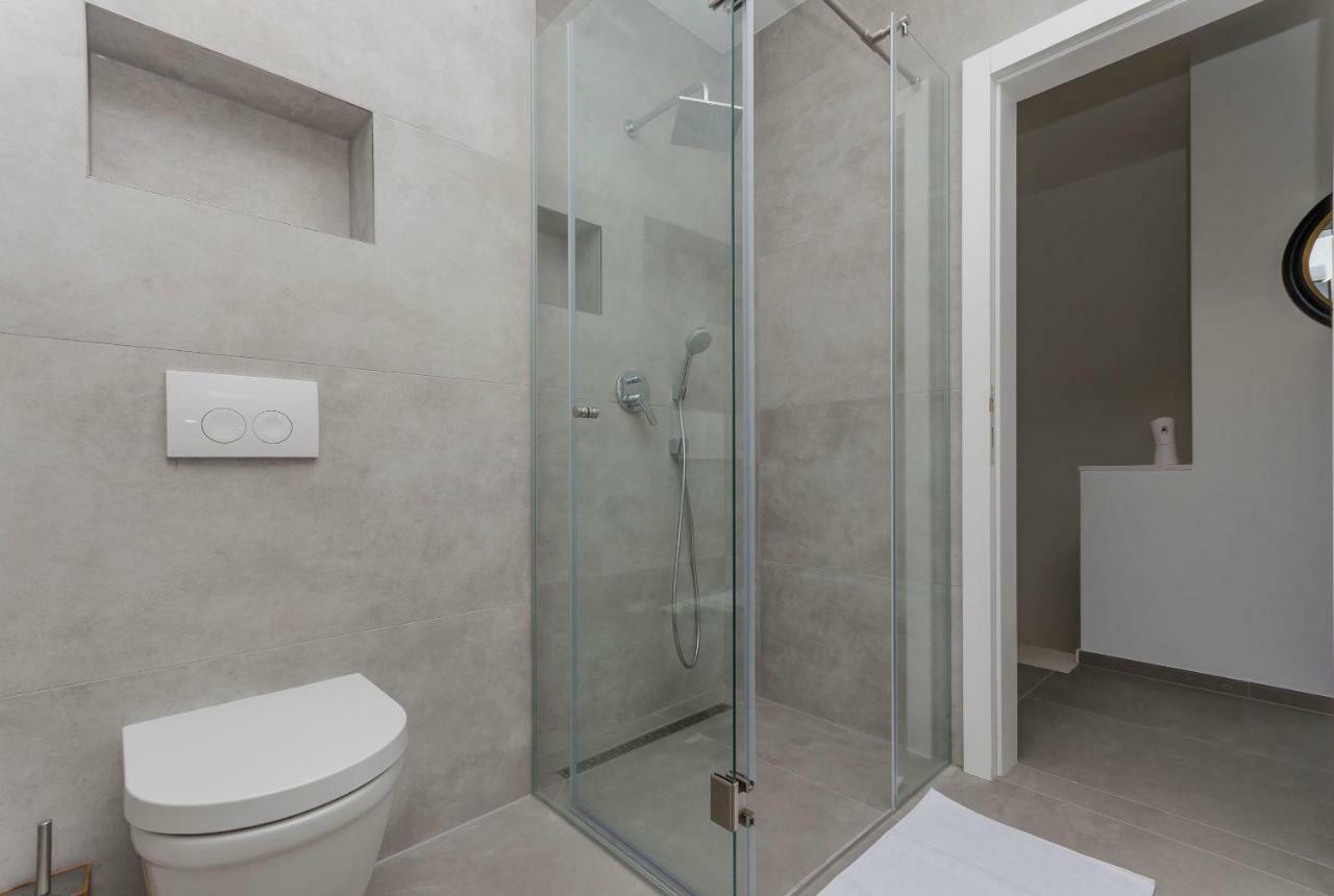 Apartments Villa Adriana II Срима Екстериор снимка